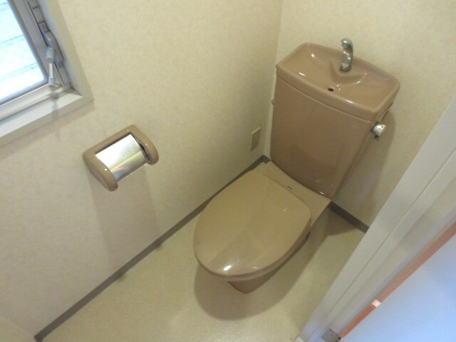 ジュエリ－・ウォ－ルの物件内観写真