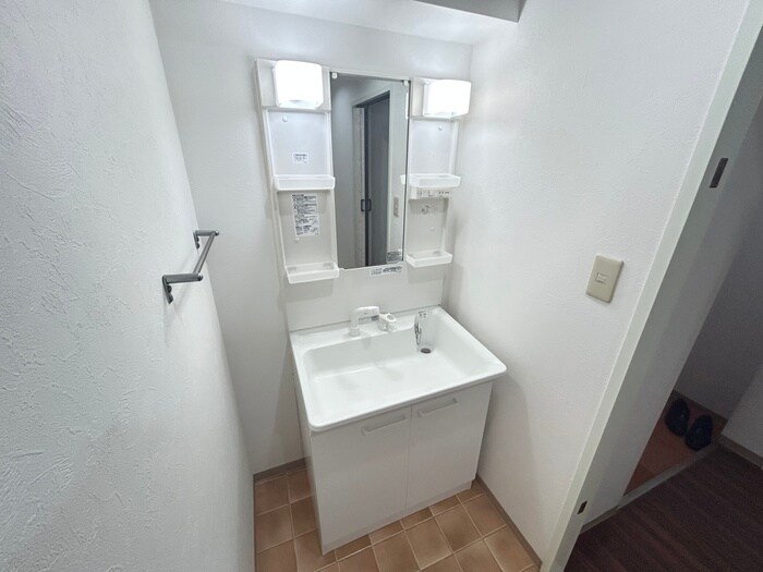 ジュエリ－・ウォ－ルの物件内観写真