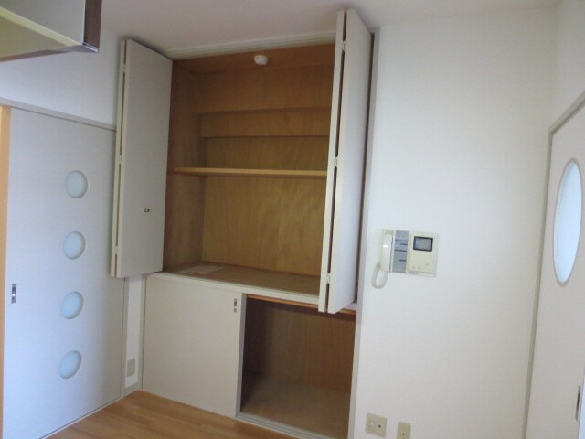 ジュエリ－・ウォ－ルの物件内観写真