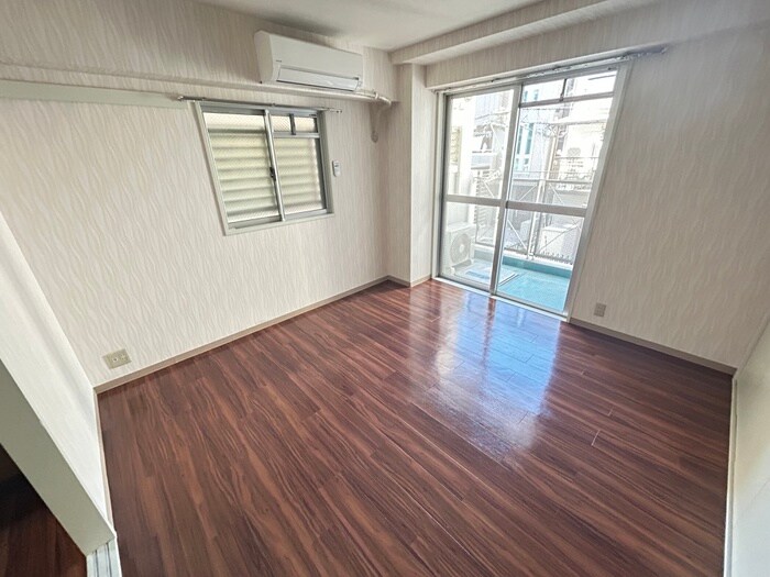 ジュエリ－・ウォ－ルの物件内観写真