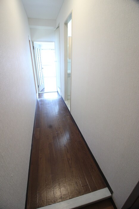 コンフォート井高野の物件内観写真