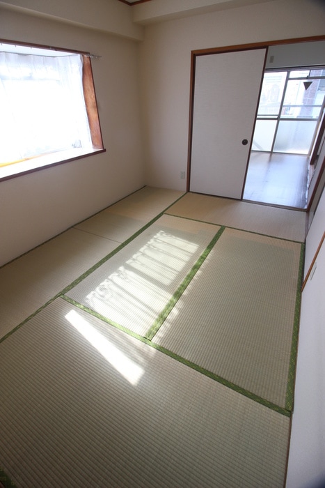 コンフォート井高野の物件内観写真