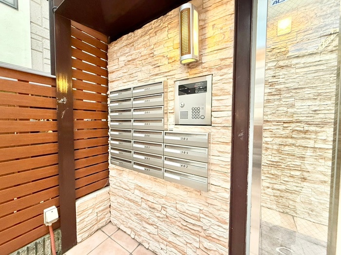 シャルマン香里の物件外観写真