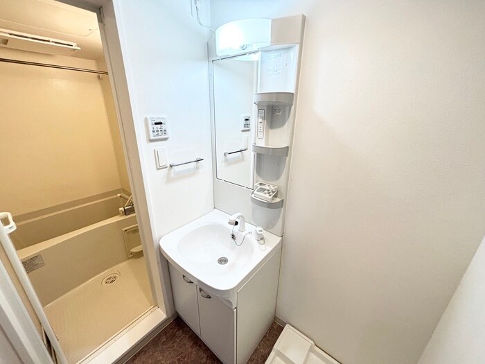 ＳＨＩＮ　Ｋｒｉｏｓの物件内観写真