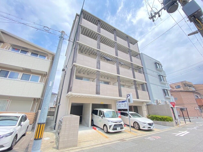 Palace-n西院の物件外観写真