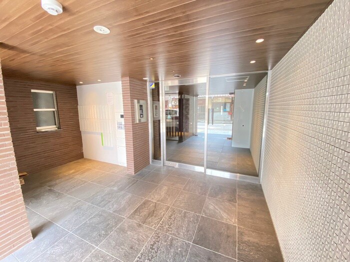 Palace-n西院の物件外観写真