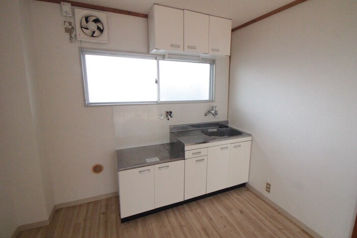 村上マンションの物件内観写真