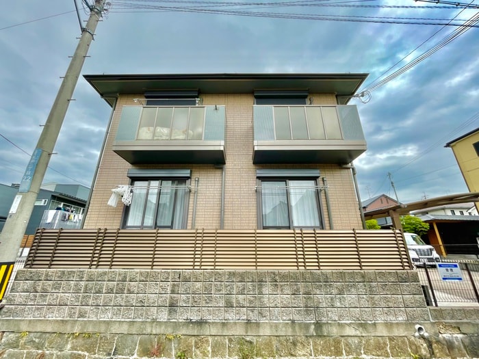 プランギ私部の物件外観写真