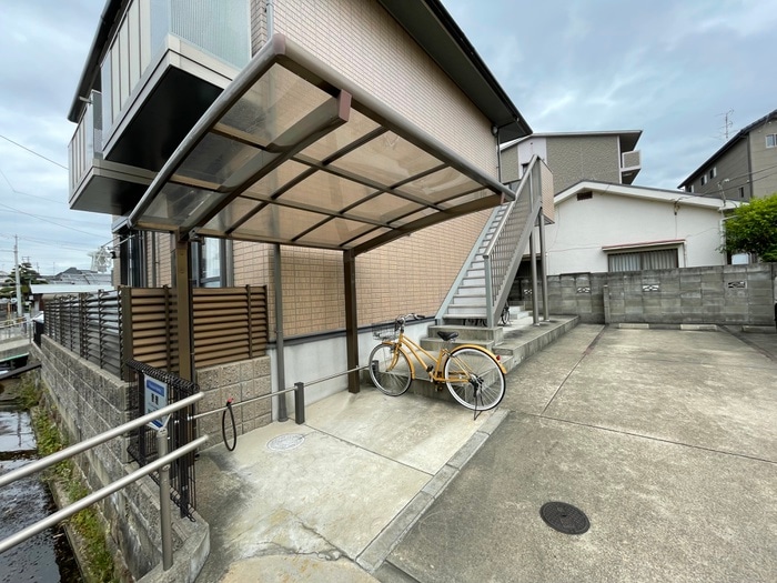 プランギ私部の物件外観写真