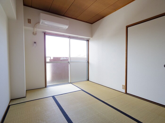 足立ハイツ竹田の物件内観写真