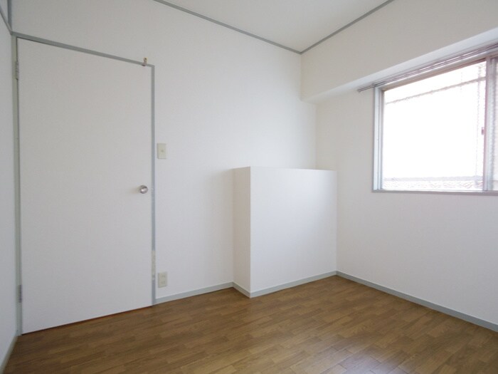 足立ハイツ竹田の物件内観写真