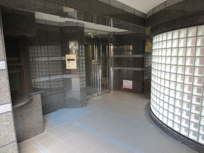 トゥ－・ル・モンド森の物件外観写真