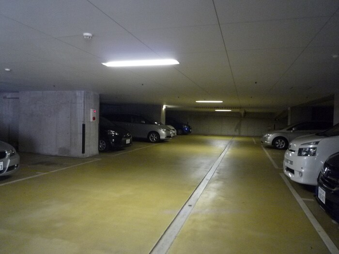 トゥ－・ル・モンド森の物件外観写真