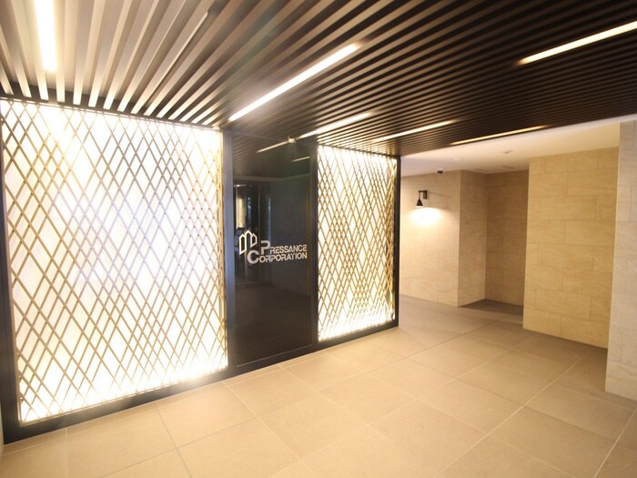 ﾌﾟﾚｻﾝｽOSAKADOMECITYﾋﾞｰﾂ(1304)の物件外観写真