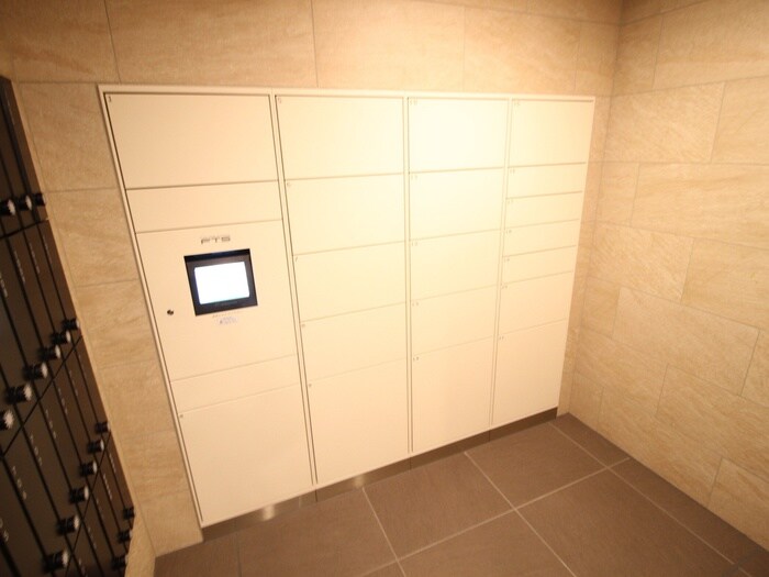 ﾌﾟﾚｻﾝｽOSAKADOMECITYﾋﾞｰﾂ(1304)の物件外観写真