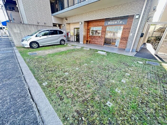 ヴィラ・ジョルナ－タの物件外観写真