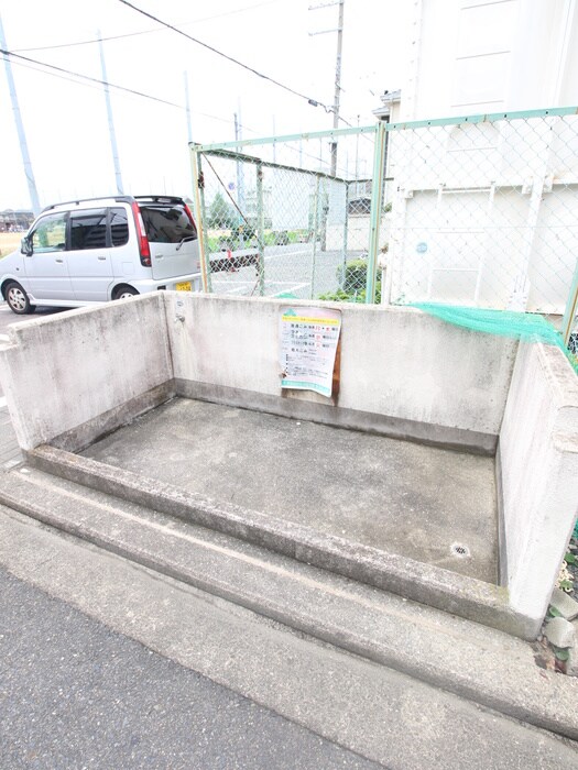 エステ－トハイツの物件外観写真