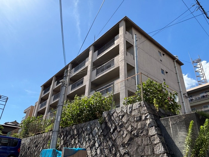 マンション紫明園の物件外観写真