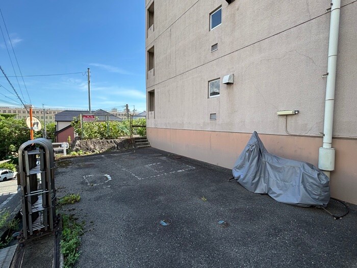 マンション紫明園の物件外観写真