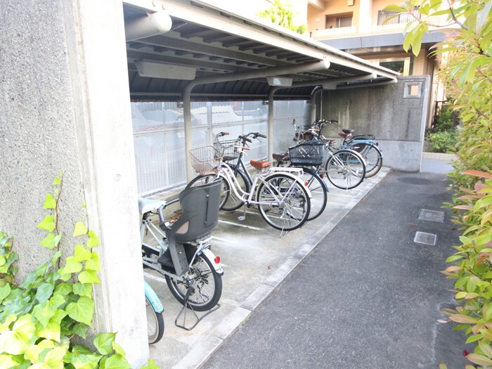 ミレニアムコ－トの物件外観写真