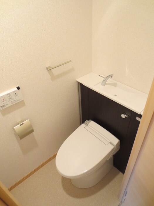 カーザ宮之前の物件内観写真