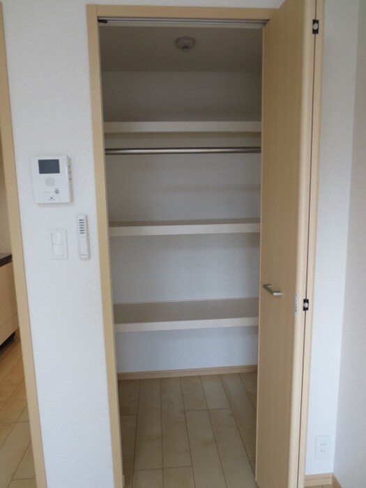 カーザ宮之前の物件内観写真