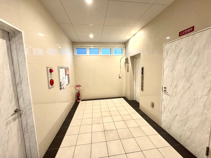 グラン・シャイニーの物件外観写真