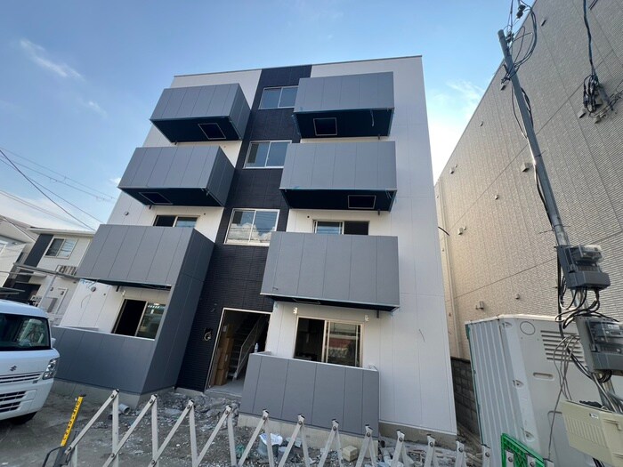URBAN　COURT茨木春日の物件外観写真