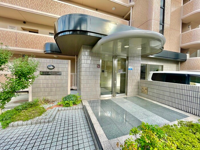 マンショングランメールの物件外観写真