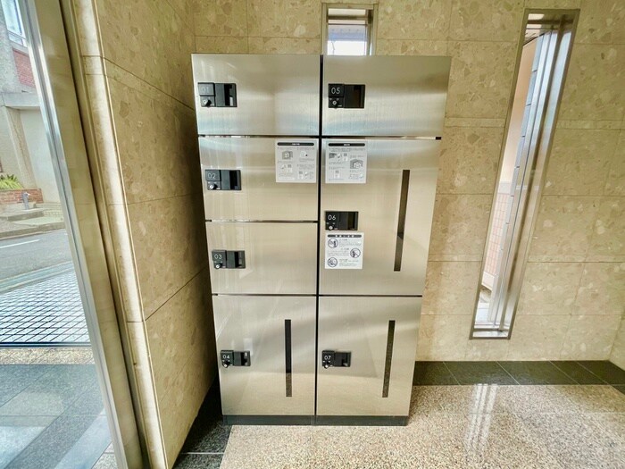 マンショングランメールの物件外観写真