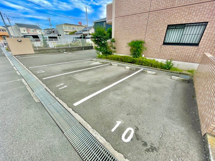 マンショングランメールの物件外観写真