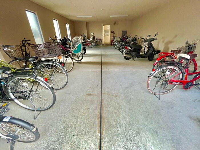 マンショングランメールの物件外観写真