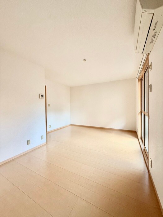 ジョイフルヨコタⅢの物件内観写真