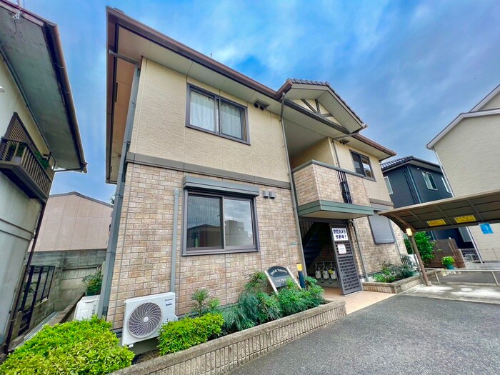 ジョイフルヨコタⅢの物件外観写真