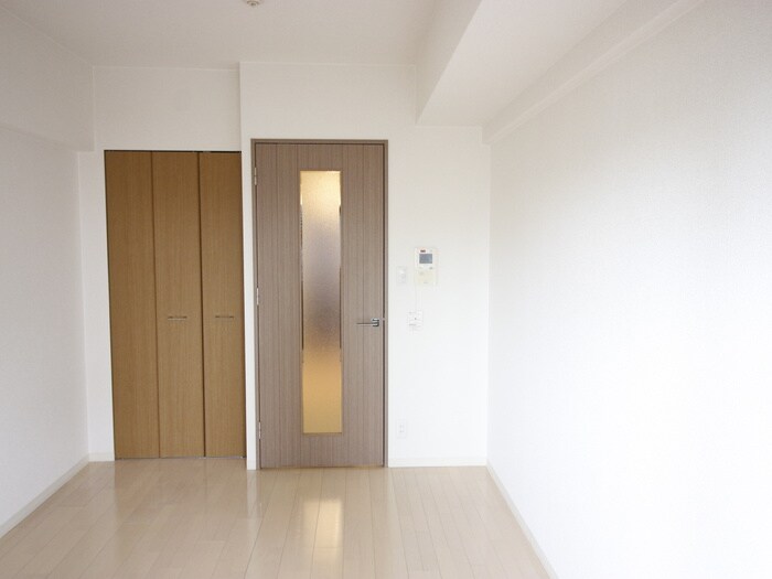 ﾗｲｼﾞﾝｸﾞｺ-ﾄ岸里玉出駅前(803)の物件内観写真