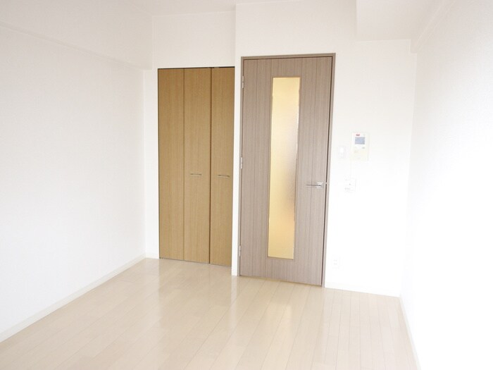 ﾗｲｼﾞﾝｸﾞｺ-ﾄ岸里玉出駅前(803)の物件内観写真