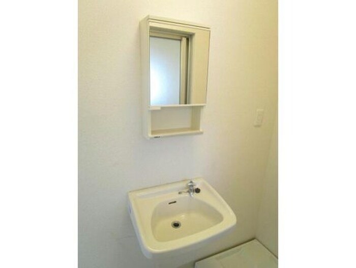 ファミール赤川の物件内観写真