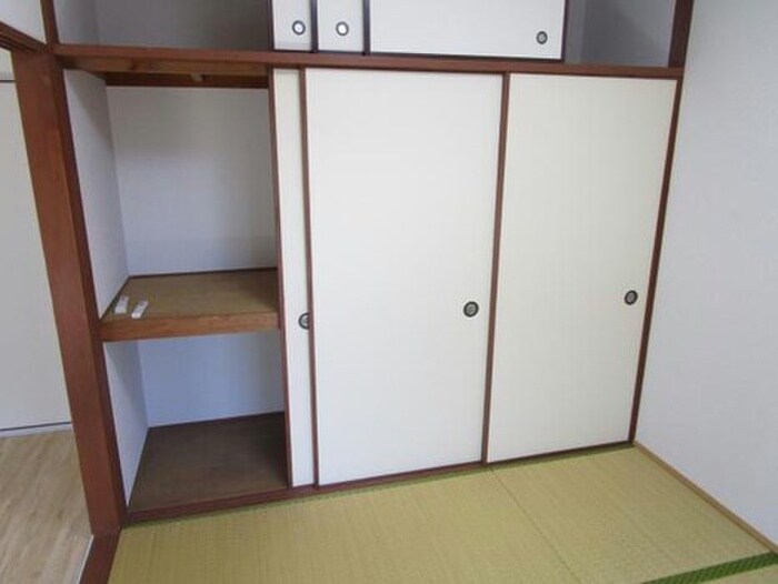 ファミール赤川の物件内観写真