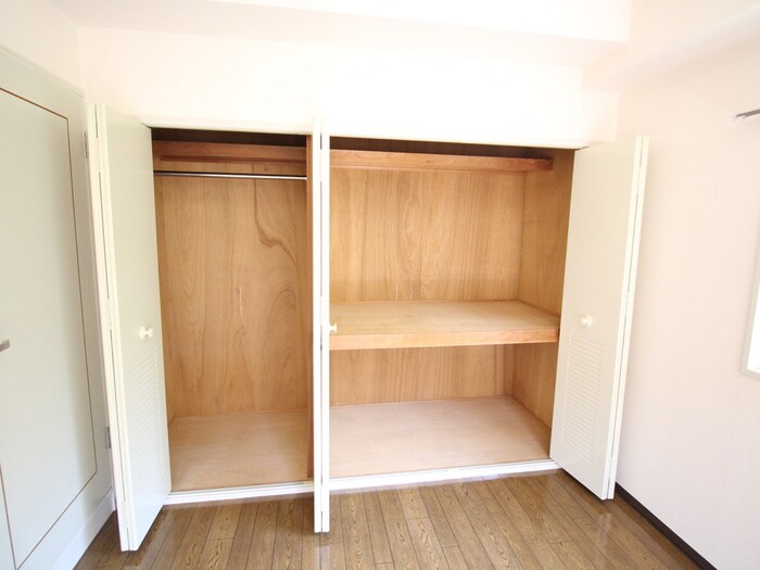 グランドローエの物件内観写真