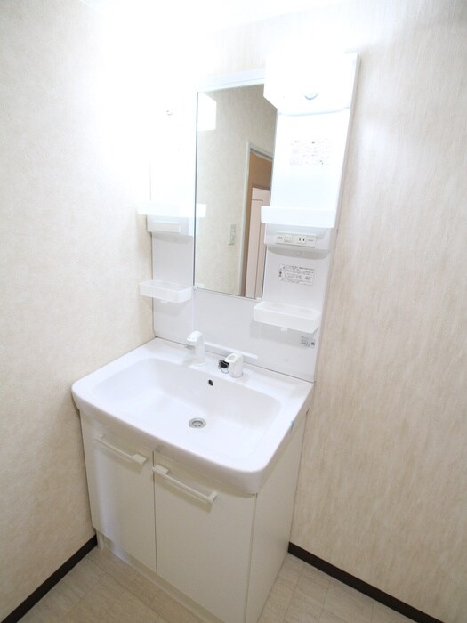 グランドローエの物件内観写真