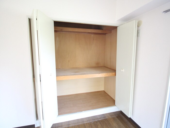 グランドローエの物件内観写真