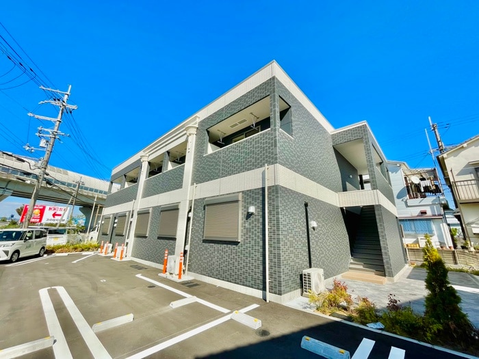 フォンスモンテの物件外観写真