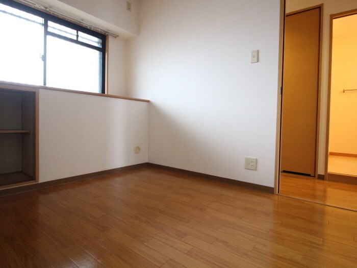 ルミエ－ル北伊丹の物件内観写真