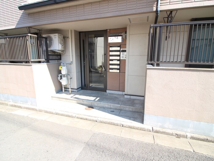 グランドハイツコスモスの物件外観写真