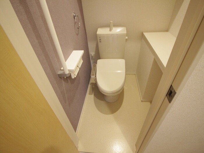 シャトーダルモニーの物件内観写真