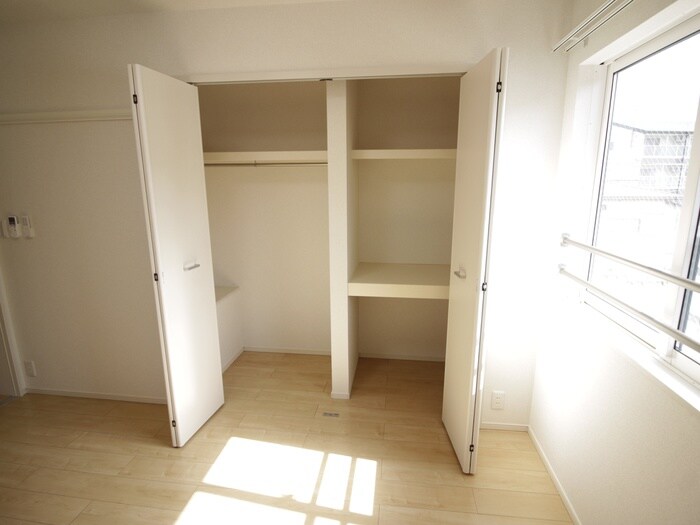 シャトーダルモニーの物件内観写真