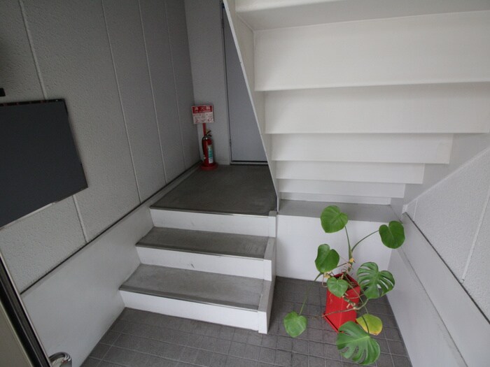 プチＭＩＫＡＧＥ１５１の物件外観写真