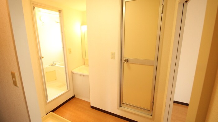 プチＭＩＫＡＧＥ１５１の物件内観写真