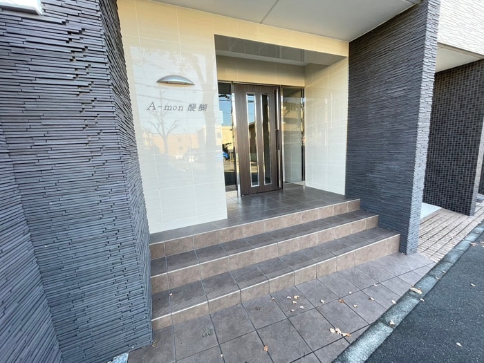 A-mon醍醐の物件外観写真