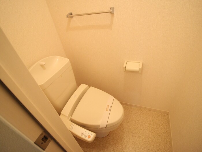 ガ－デンコ－ト車Ｂ棟の物件内観写真